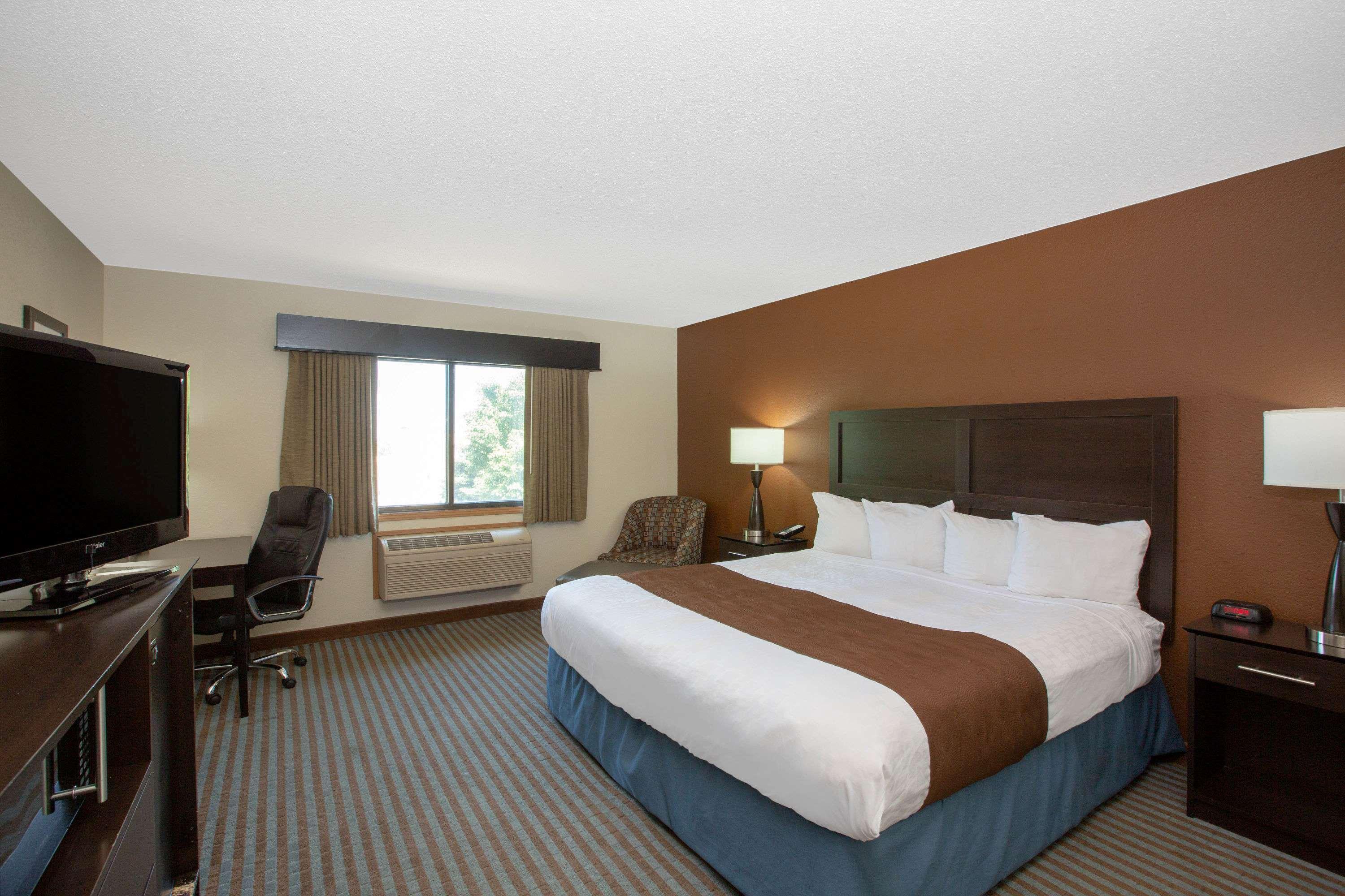 Americinn By Wyndham North Hotel 2*